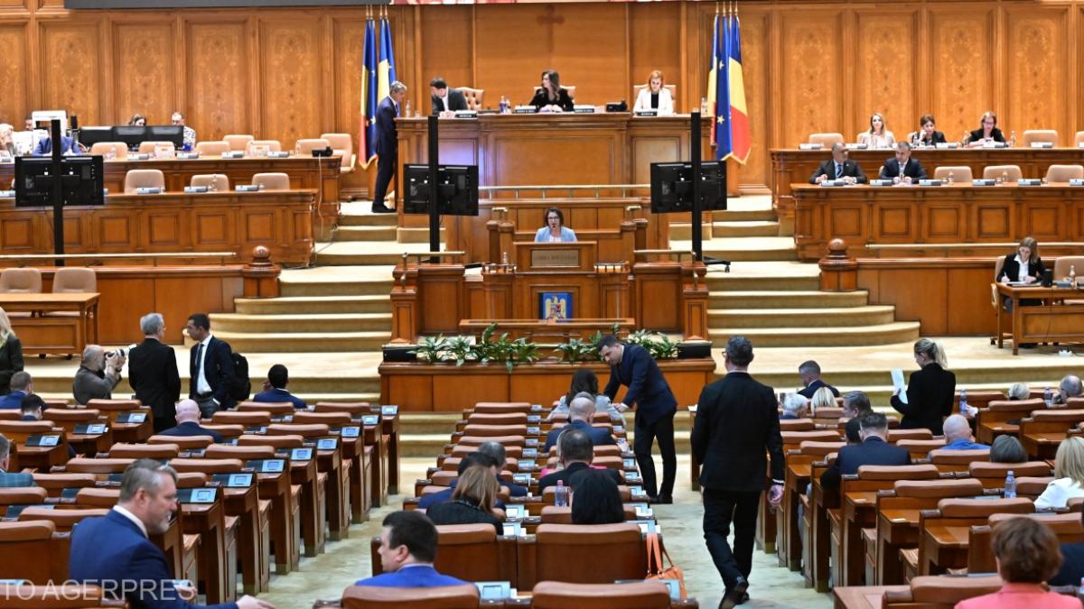 Alexandru Rafila explică de ce vaccinarea a devenit subiect politic și menționează realitatea despre contestatori