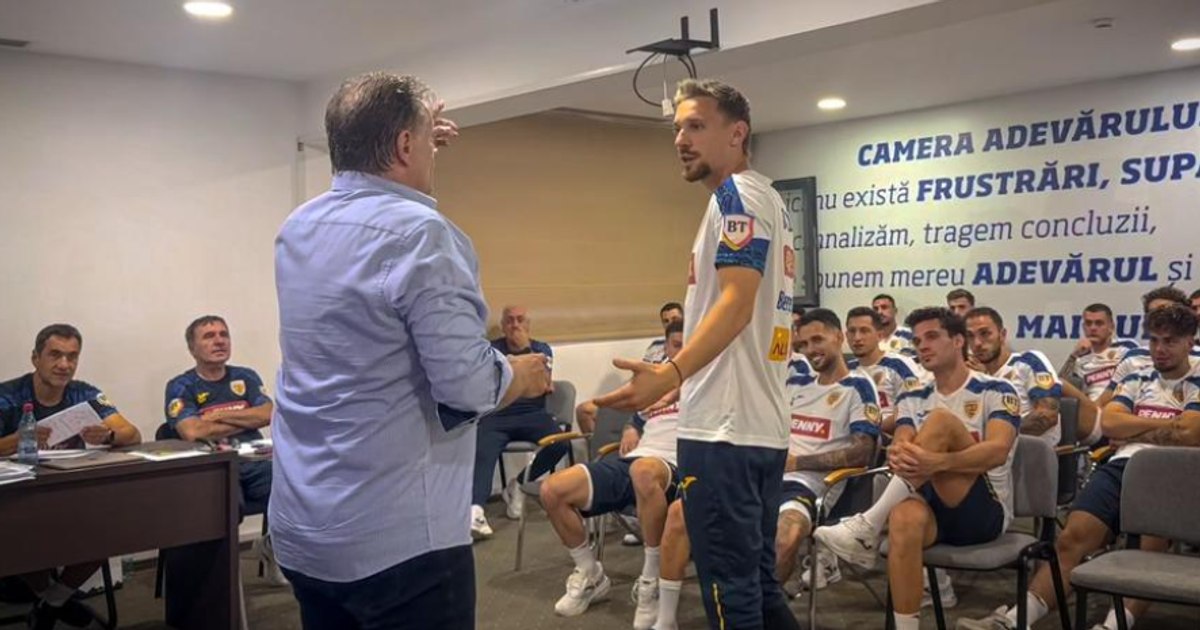 Kyros Vassaras a prezentat noile reguli de joc echipei naționale la Mogoșoaia