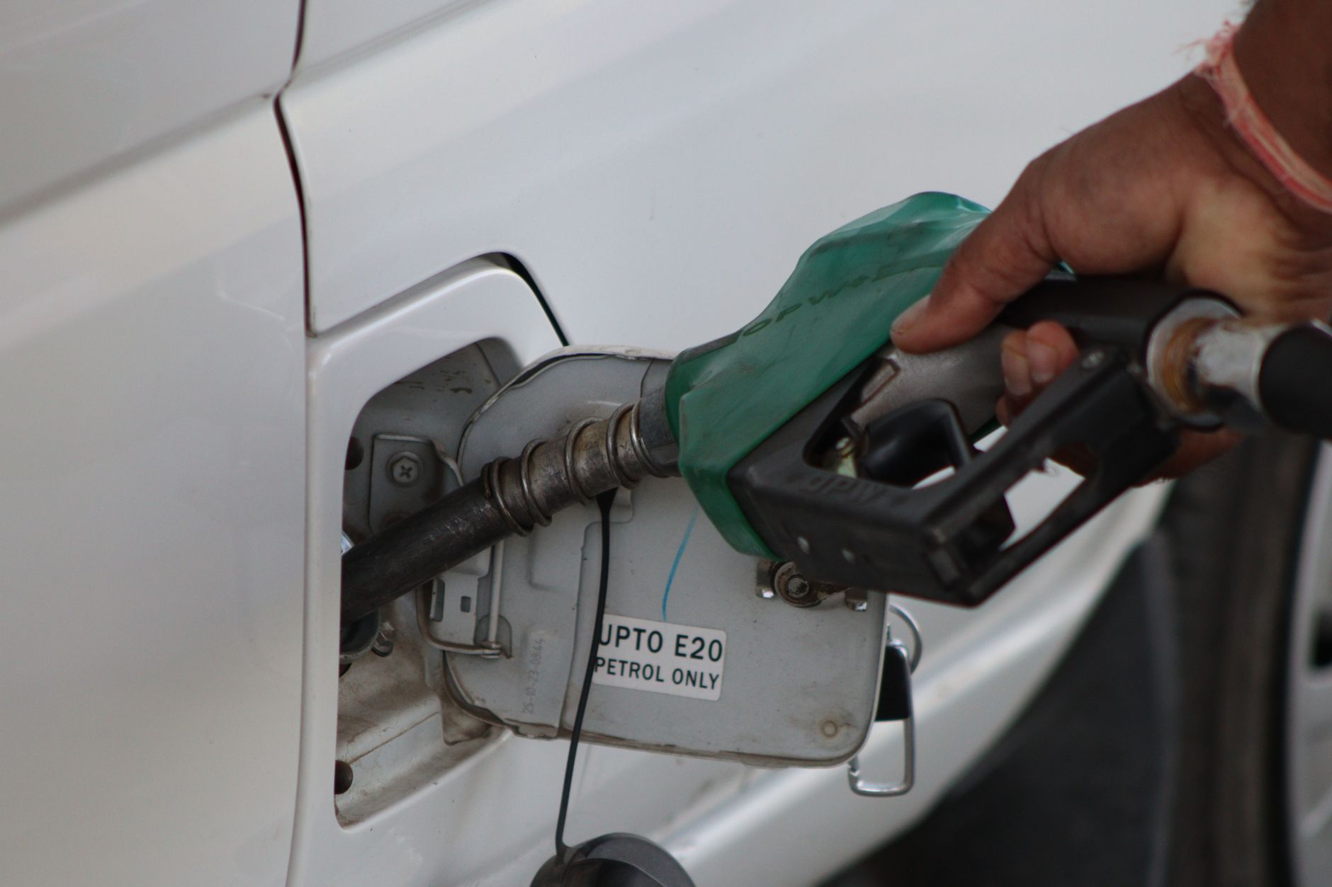 Prețul benzinei standard a depășit pragul de 10 lei pe litru în rețeaua OMV