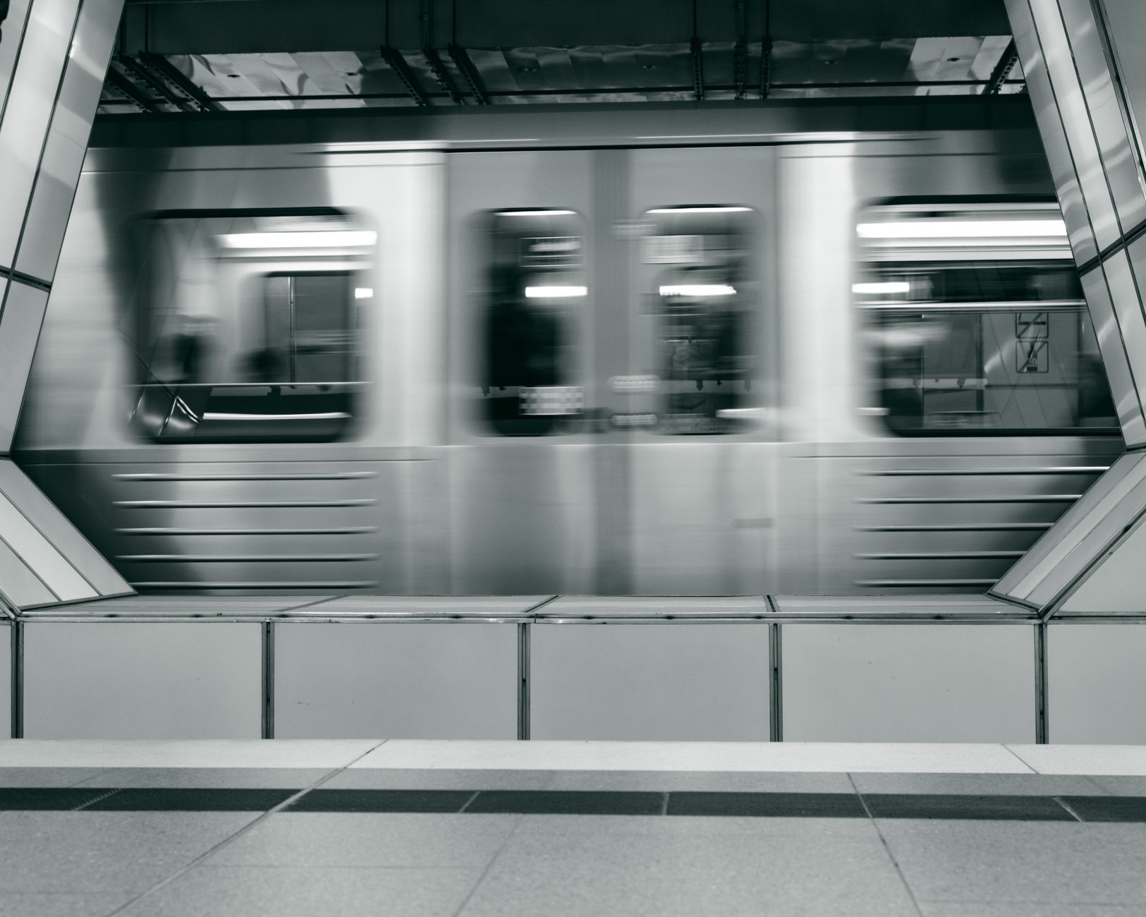 Se construiește o nouă linie de metrou în București. S-a semnat contractul pentru studiul de fezabilitate al Magistralei M7