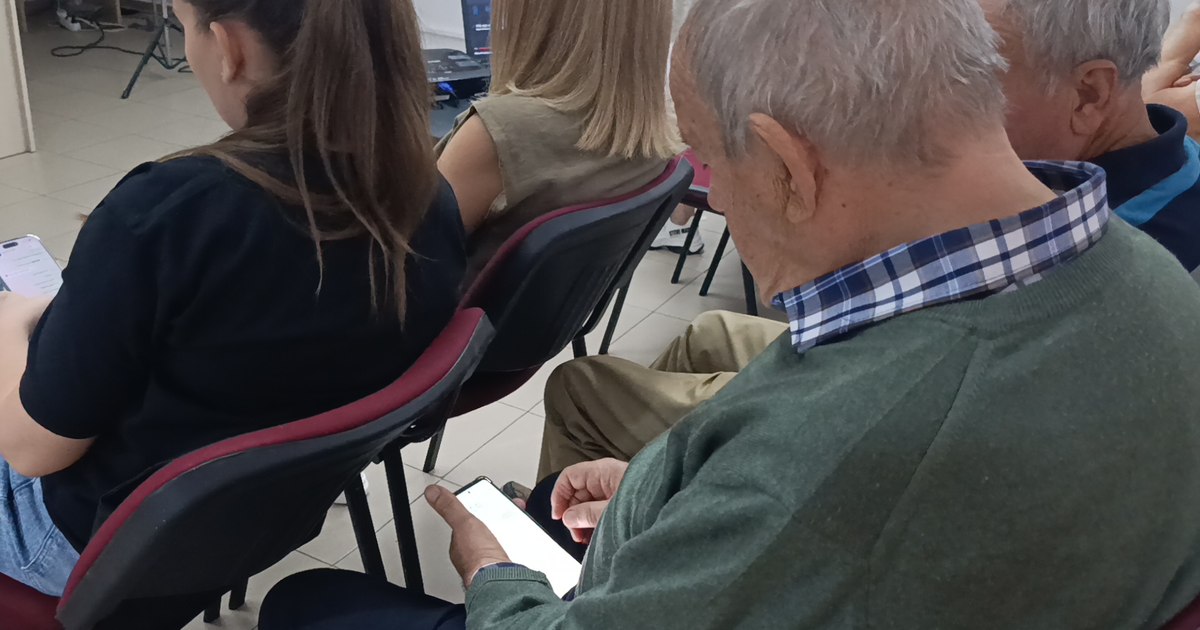 Atenție la escrocheriile online: metodele prin care îți pot fi furate economiile și cum să te protejezi