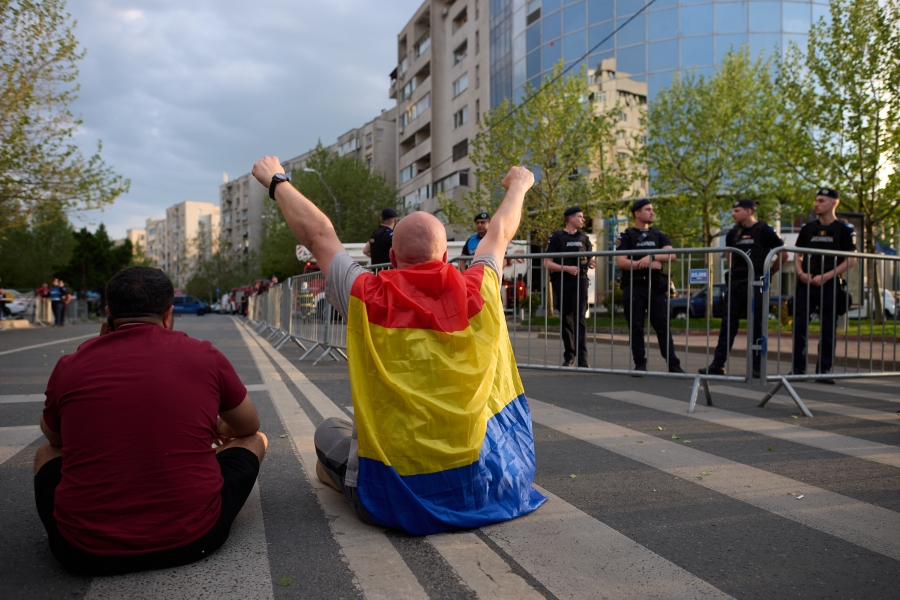 Polarizarea extremă din România: imposibilitatea dialogului între taberele politice