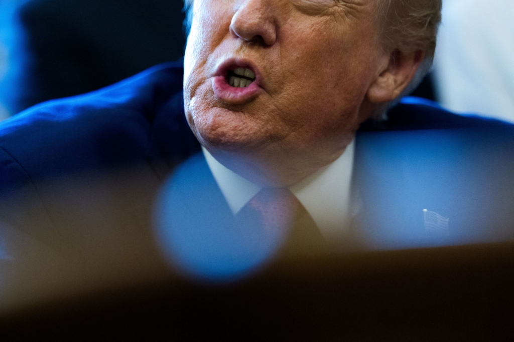 Judecător federal suspendă interdicția impusă de Trump celor trei instituții media: CNN, MS Now și Politico