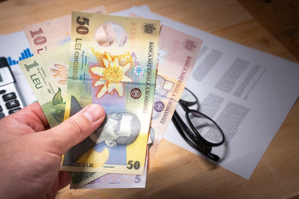 Se schimbă regulile pentru alocațiile și indemnizațiile copiilor din sistemul de protecție specială
