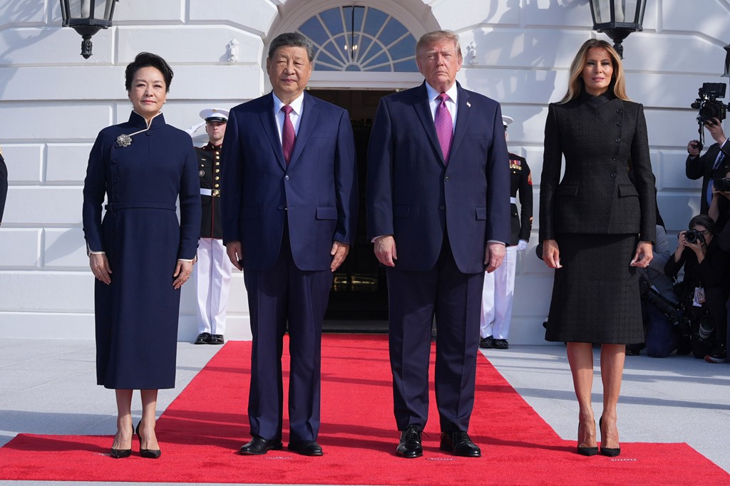 Xi Jinping a ajuns la Casa Albă pentru o vizită de stat în Statele Unite, după aproape un deceniu