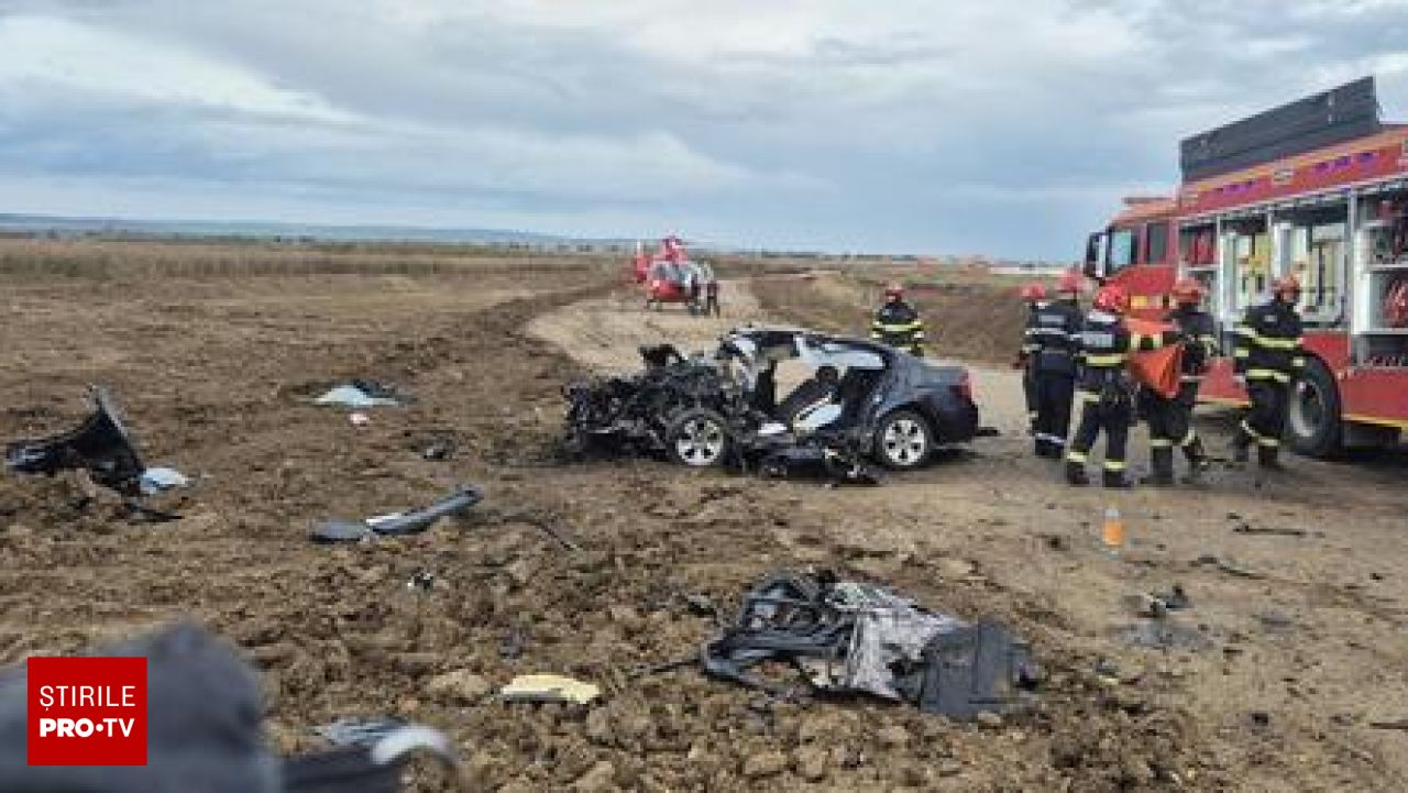 Tragedie în județul Iași: Trei persoane au murit după ce un autoturism s-a ciocuit cu un camion