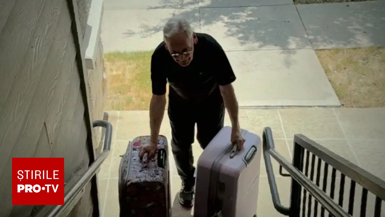 Un bărbat de 81 de ani a strâns aproape 250.000 de dolari după ce a fost filmat livrând bagaje pentru soția bolnavă
