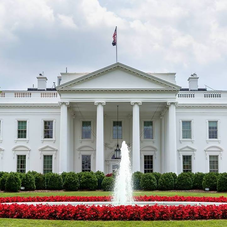 Accesul jurnaliștilor de la CNN, MS NOW și Politico la Casa Albă a fost restabilit prin decizie judecătorească
