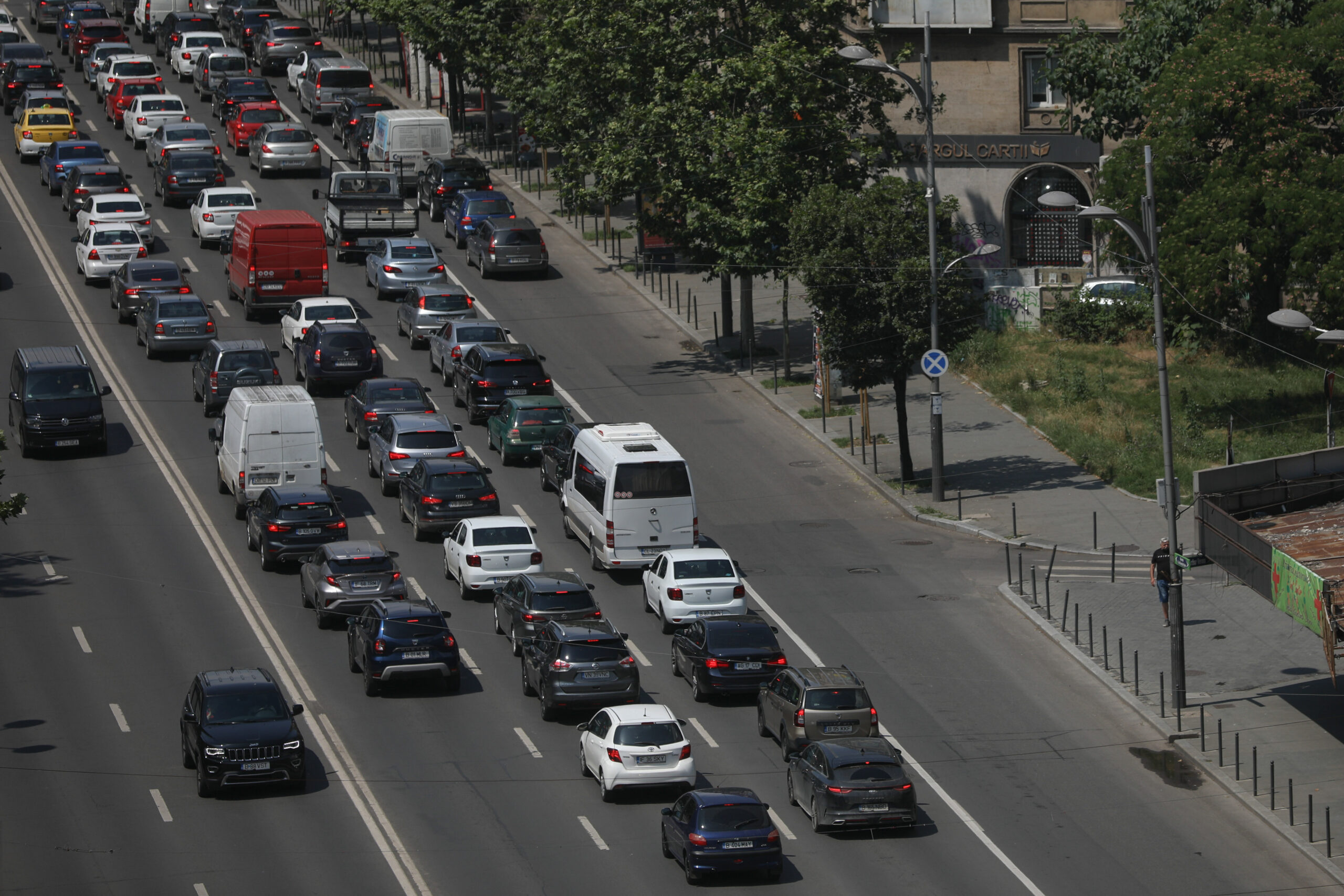 Restricții de trafic în București pentru curieri și aprovizionare în orele de vârf