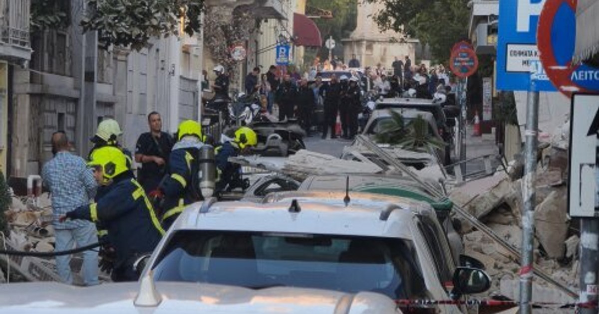 Explozie violentă în centrul istoric al Atenei: o clădire rezidențială s-a prăbușit