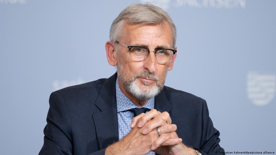 Ministrul de Interne din Saxonia propune limitarea dreptului la azil prin sisteme de cote