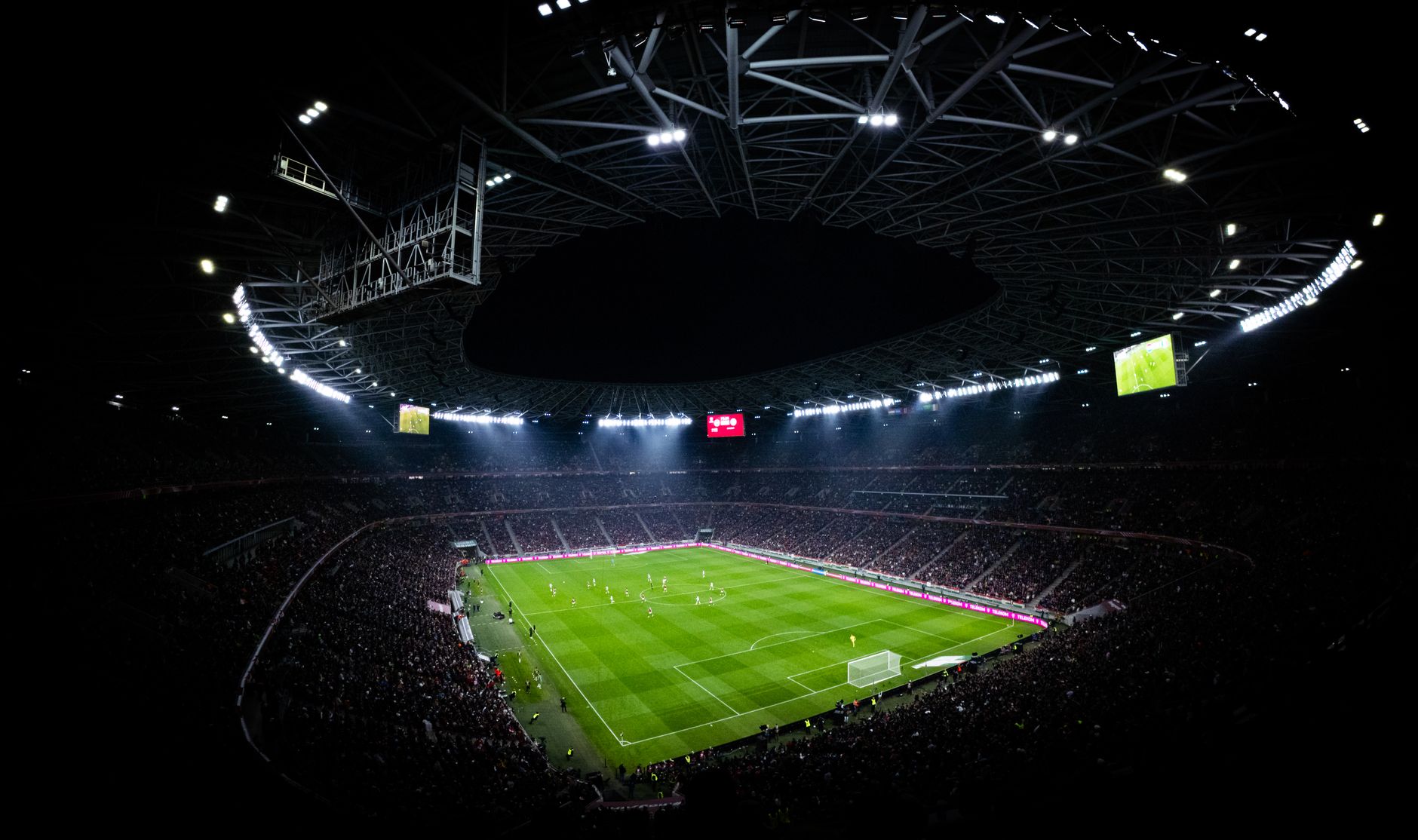 Manchester City ar putea fi exclus din Premier League după ce ar fi găsit vinovat de încălcări financiare