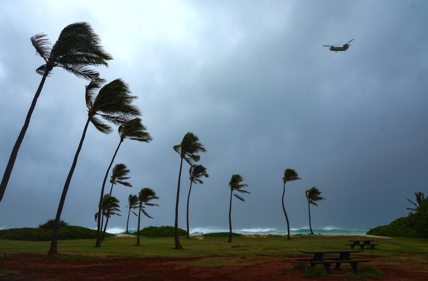 Uraganul Nolo se îndreaptă spre Hawaii: se avertizează asupra unor inundații catastrofale și letale