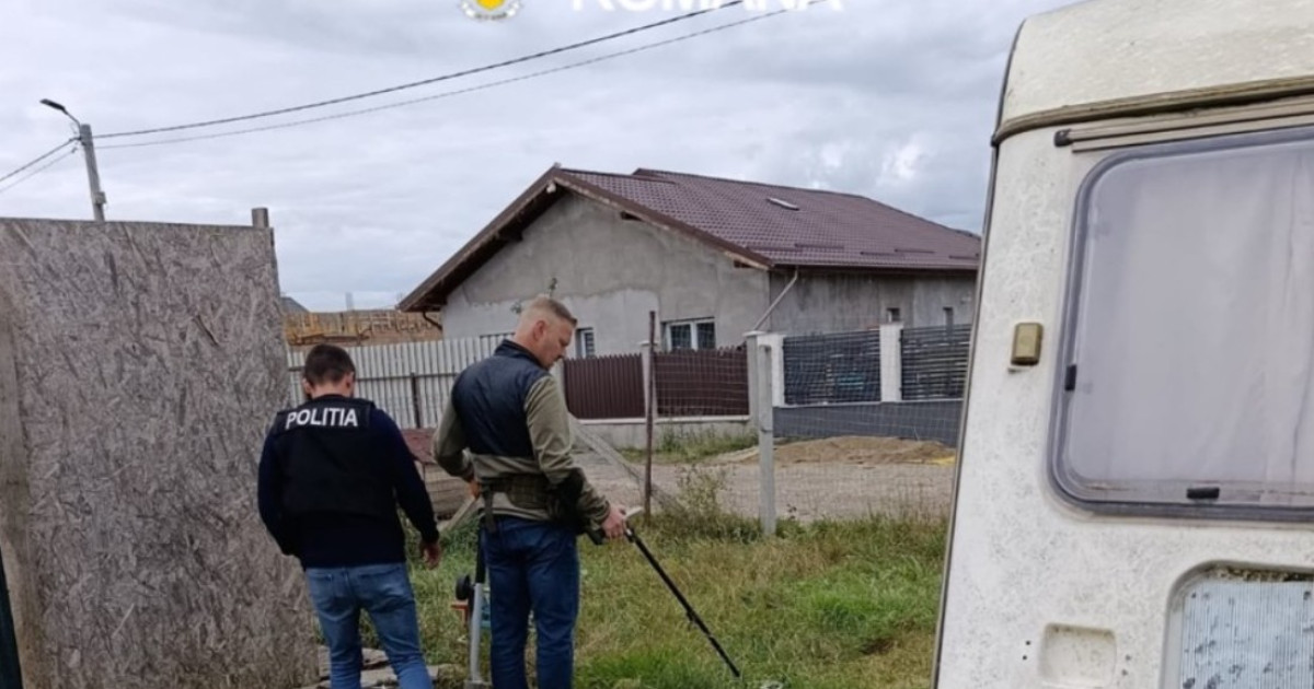 Doi bărbați sunt în arest preventiv după furtul de bijuterii de 100.000 de euro în Neamț