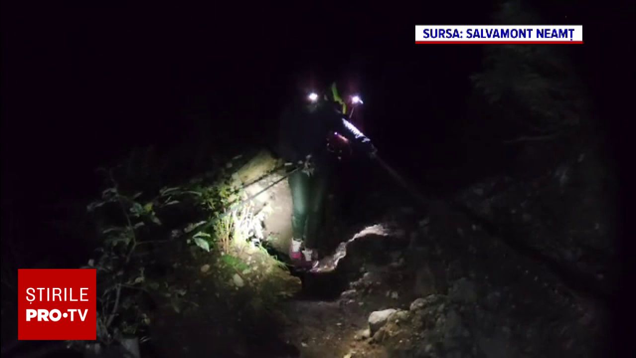 Intervenție de noapte în Masivul Ceahlău: o femeie de 33 de ani a fost salvată după ce a părăsit traseul