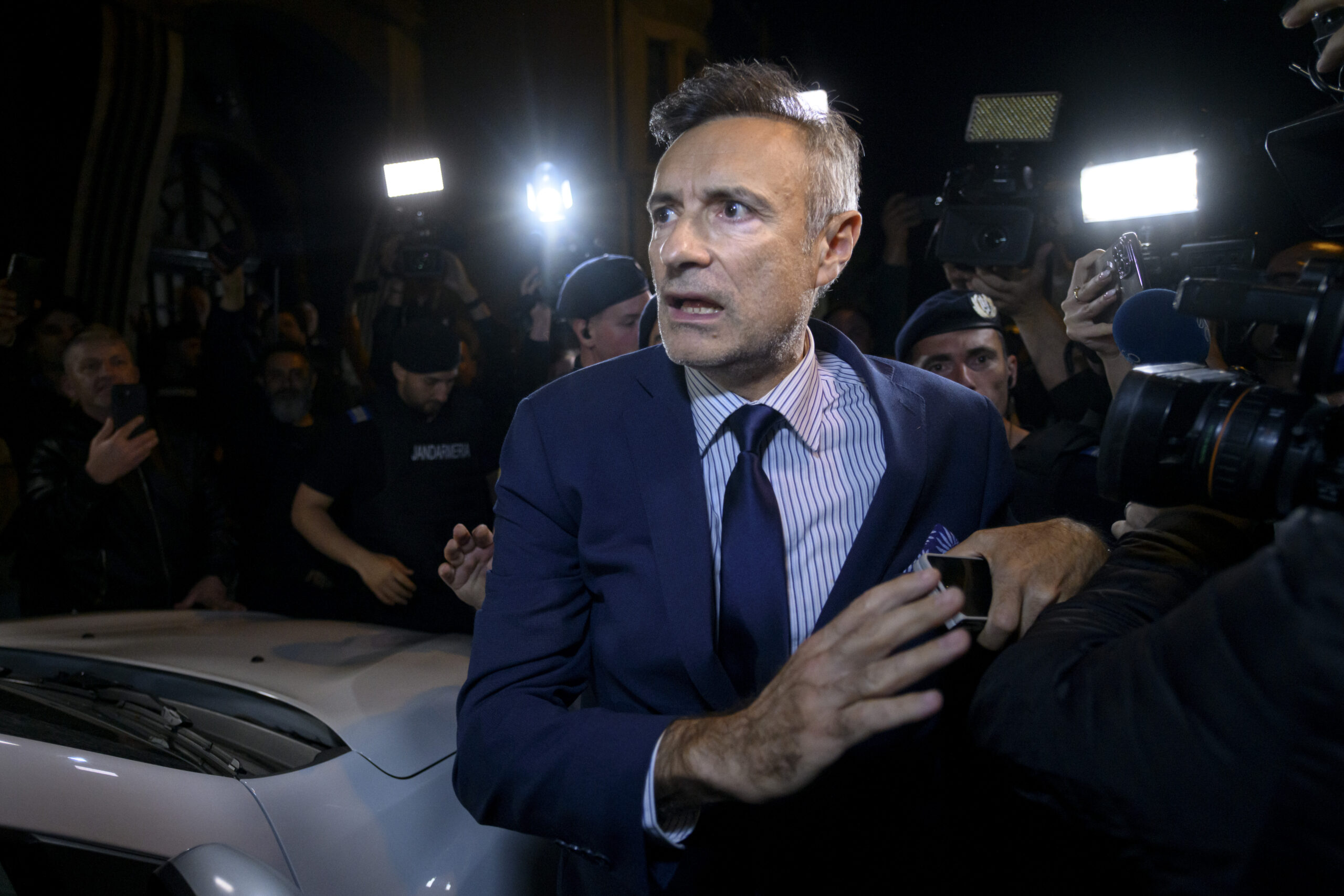 Florian Coldea ar fi fost văzut în Tirana, după suspendarea fostei sale colege din serviciul secret al Albaniei