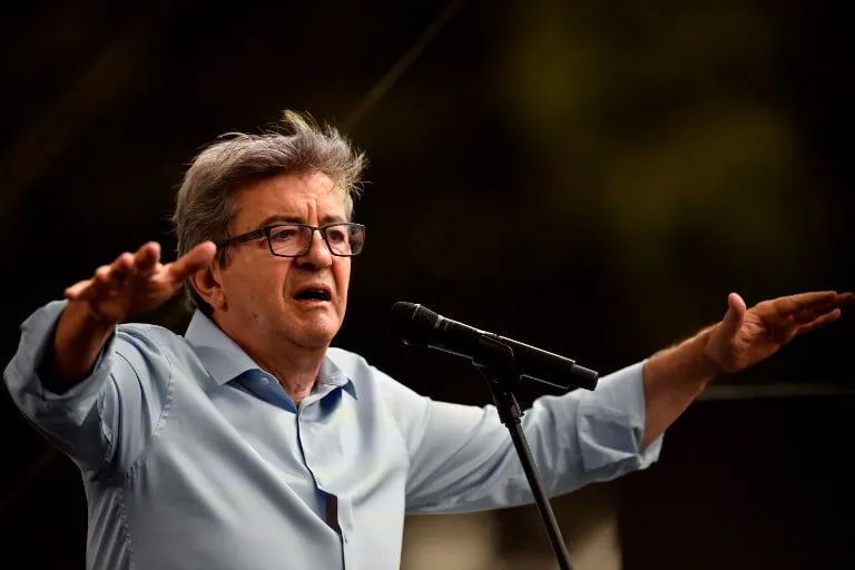 Jean-Luc Mélenchon avansează în cursa prezidențială din Franța, conform unui nou sondaj