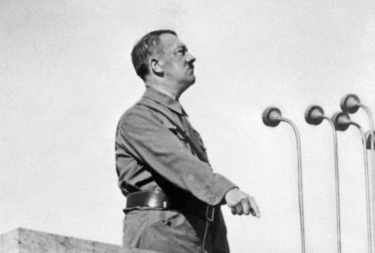 Noue dovezi în cazul morții lui Geli Raubal: Istoricul Harald Sandner susține că Adolf Hitler a comis o crimă