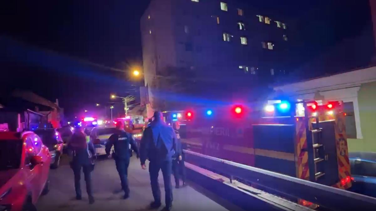 Incendiu violent în campusul Hașdeu din Cluj-Napoca: 200 de studenți au fost evacuați