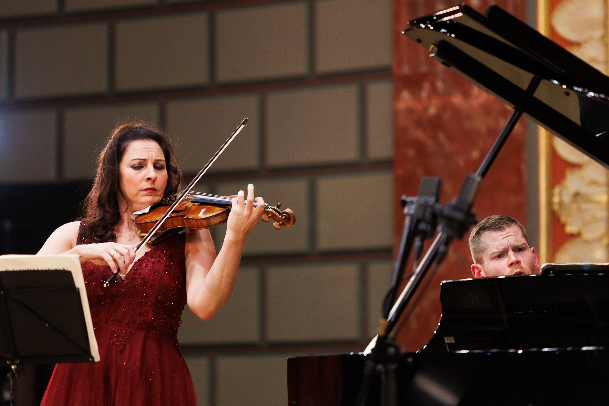 Violonista Alissa Margulis despre impactul războiului asupra identității sale: „Sunt îngrozită de politica din Rusia”