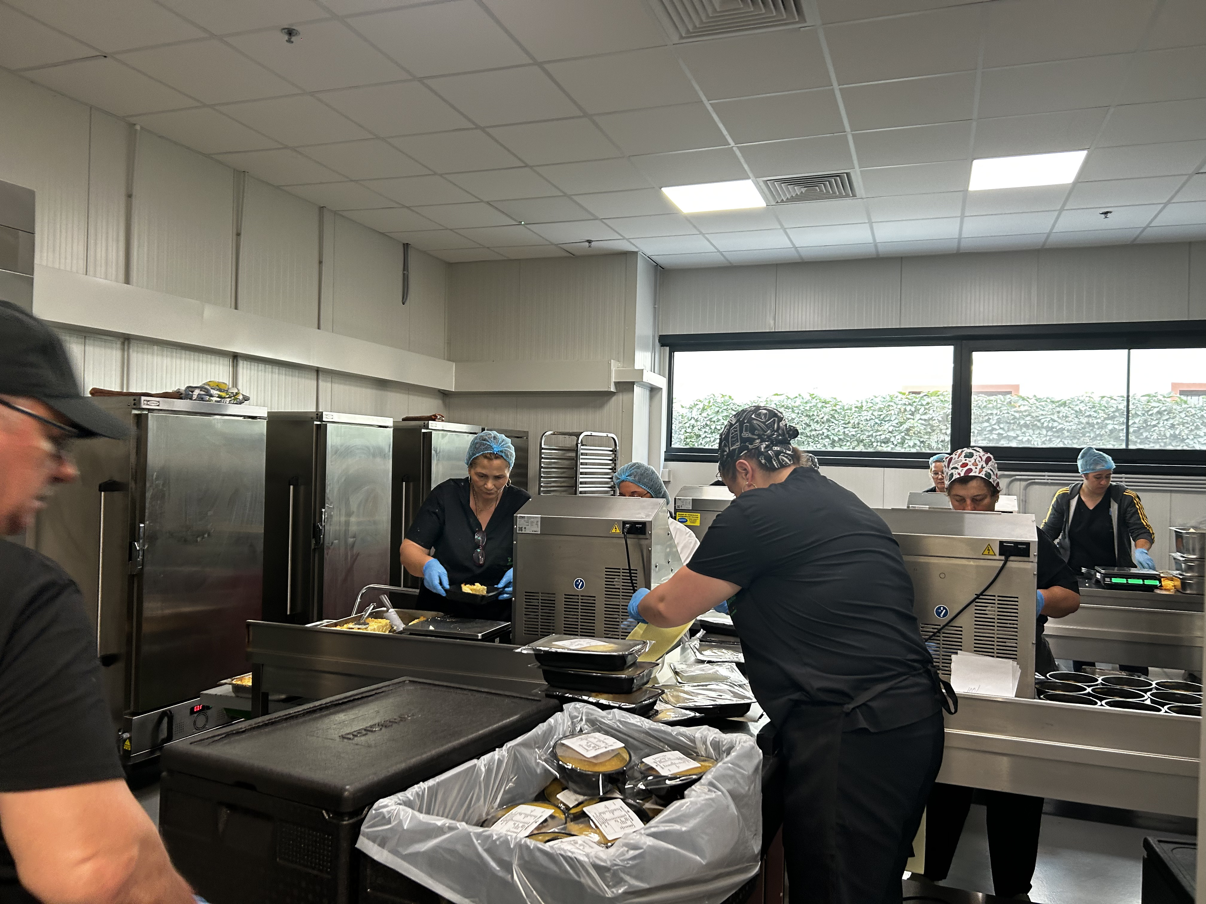 România ocupă locul cinci în Europa la capitolul risipa alimentară: 3,4 milioane de tone de mâncare sunt aruncate anual