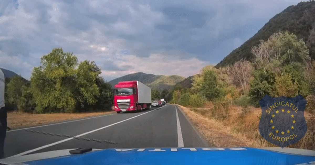 Urmărire spectaculoasă pe DN6: Șofer de 24 de ani imobilizat cu focuri de armă și dispozitiv Spike