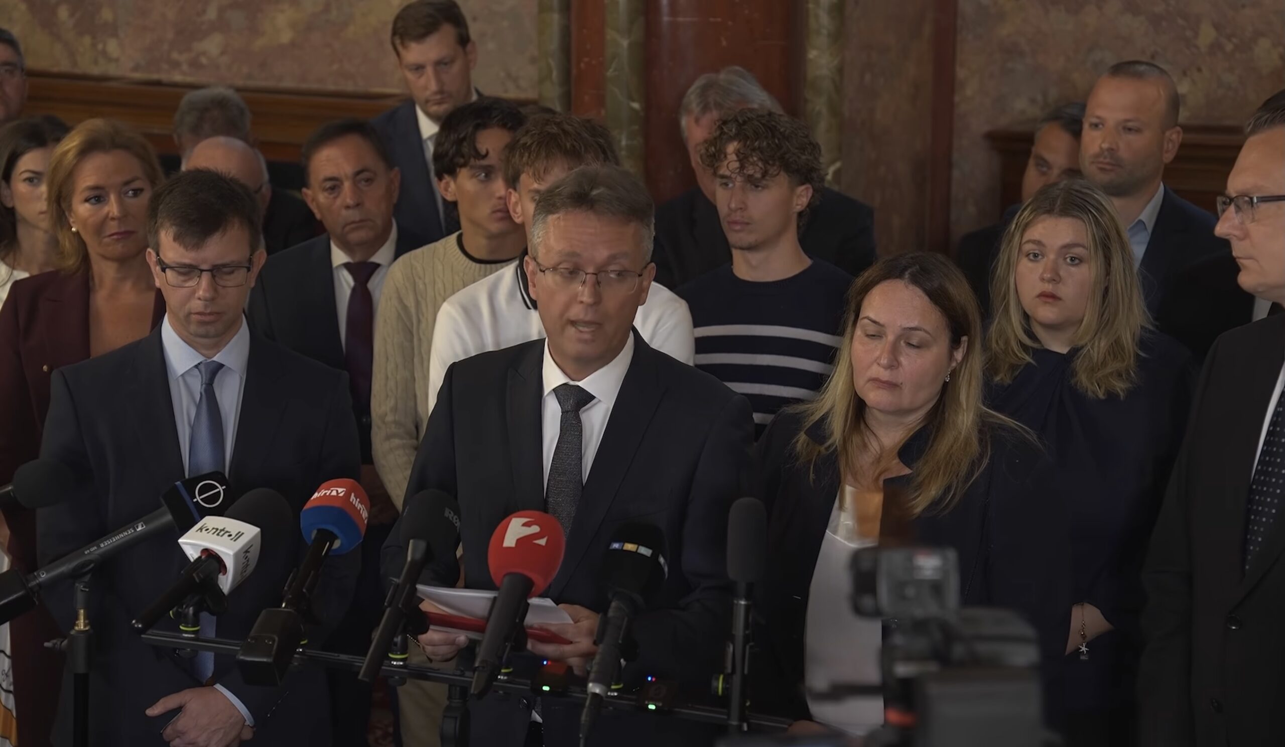 Operațiune anti-corupție în Ungaria: Doi foști miniștri din guvernul Orbán au fost reținuți