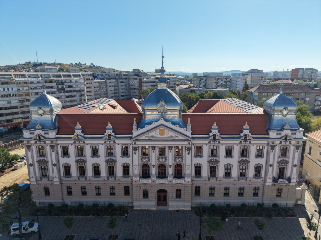 Palatul Finanțelor din Oradea a fost restaurat: imobilul de 120 de ani devine noul sediu al Consiliului Județean Bihor