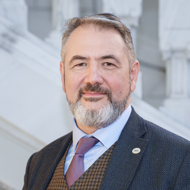 Sorin Costreie avertizează: Investiția în educație este minimală și se limitează la supraviețuire
