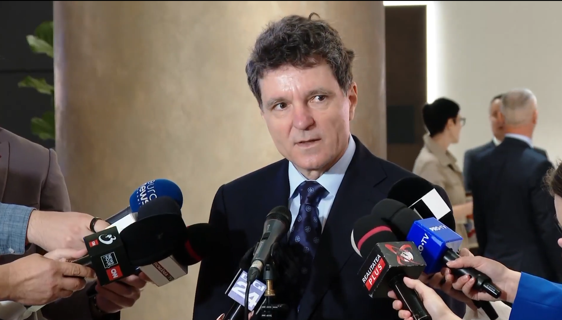 Nicușor Dan respinge ideea alegerilor anticipate: „Nu sunt o soluție pentru instabilitate”