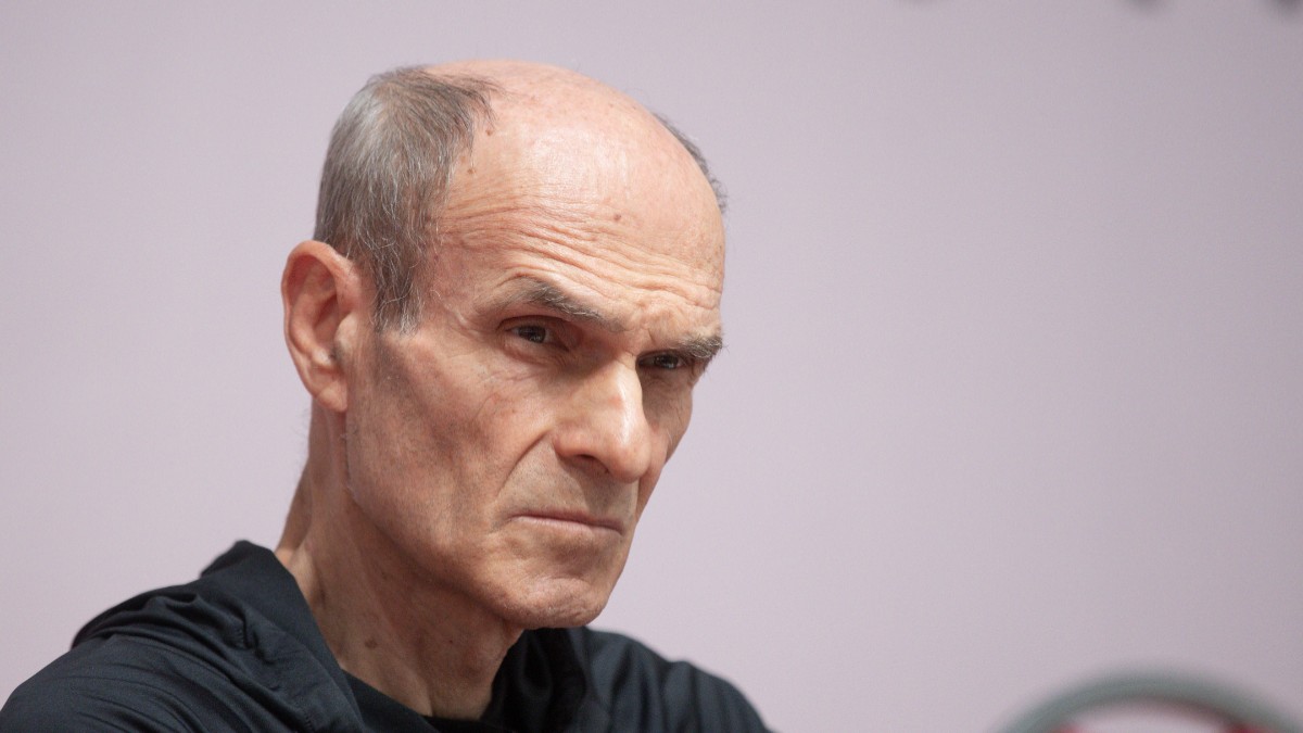 Critici dure după înfrângerea României în meciul cu Bosnia: „Echipă de ospătari!”