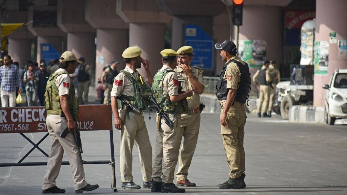 Haos în India: Proteste violente la o universitate majoră după o acuzație de viol