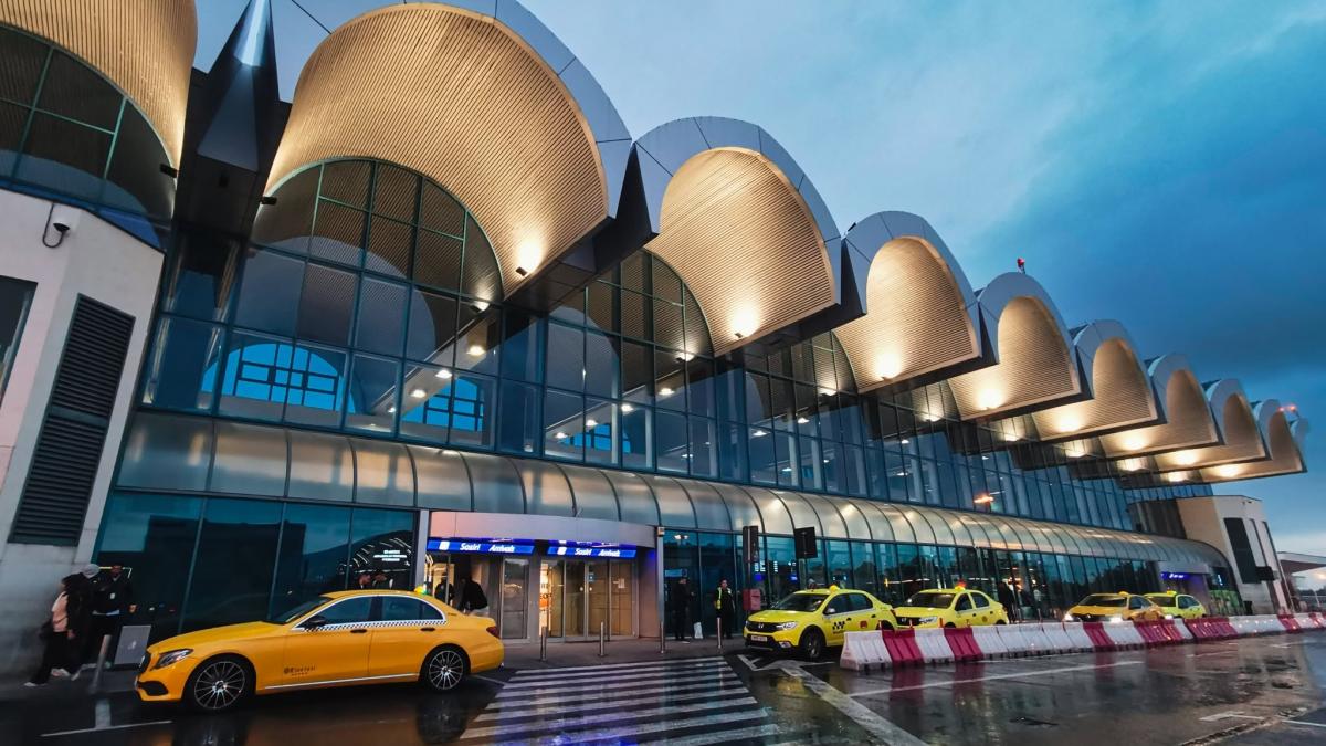 Anulări de zboruri cu AnimaWings către Oradea, Iași și Cluj din cauza unor probleme tehnice