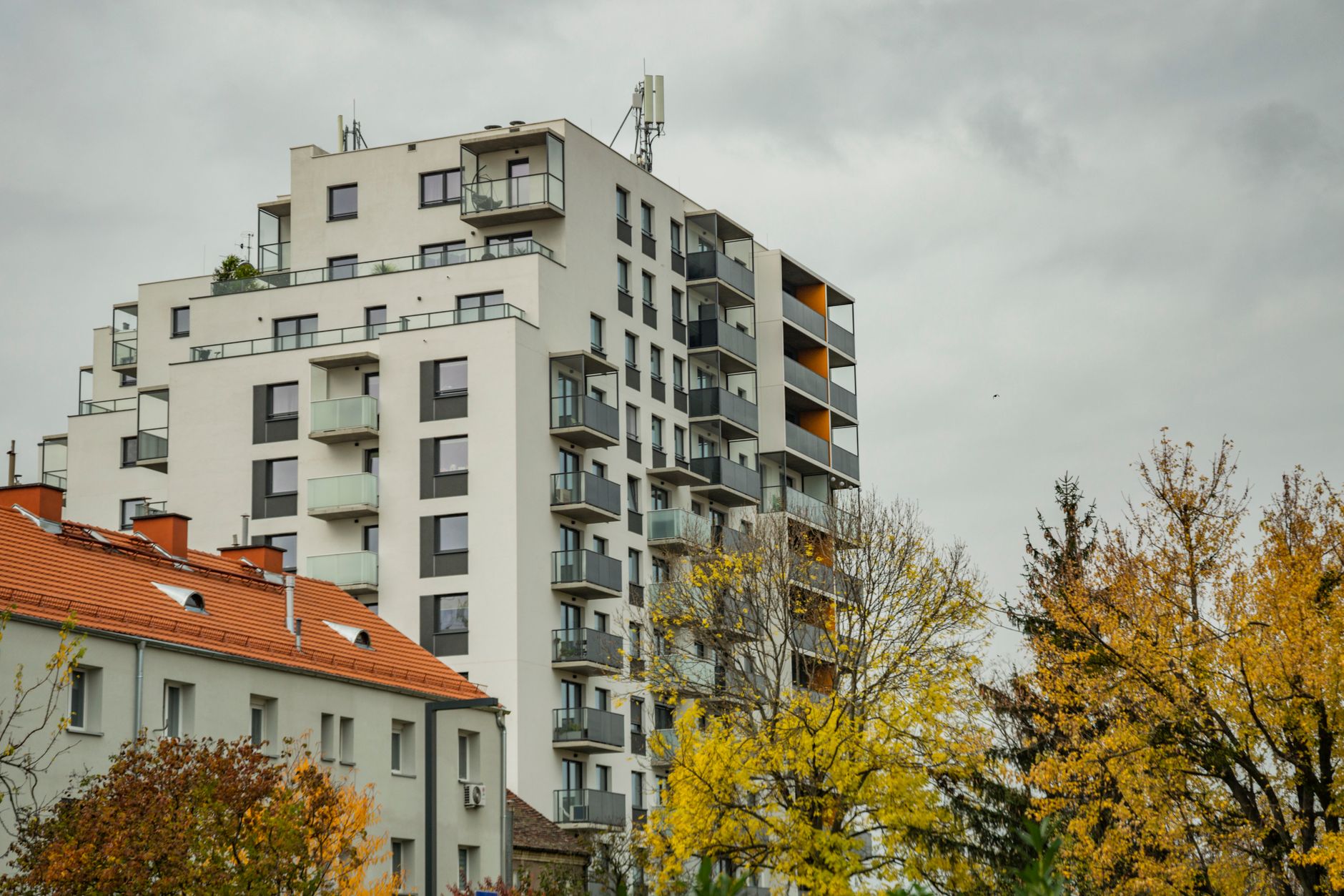 Piața imobiliară din București: Bugetele cumpărătorilor sunt mici, iar suprafețele locuințelor scad