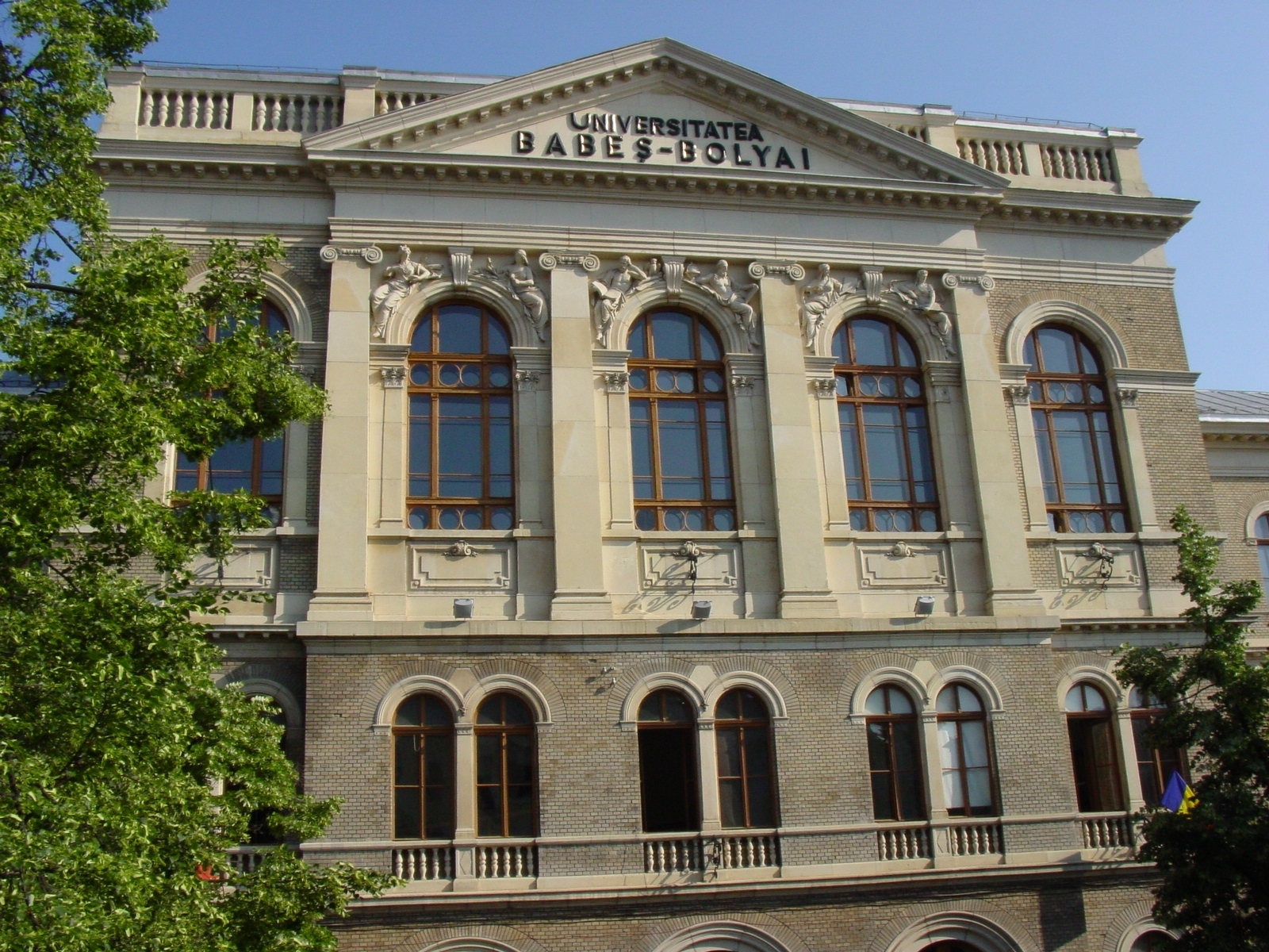 UBB introduce un curs gratuit de inteligență artificială pentru toți studenții săi