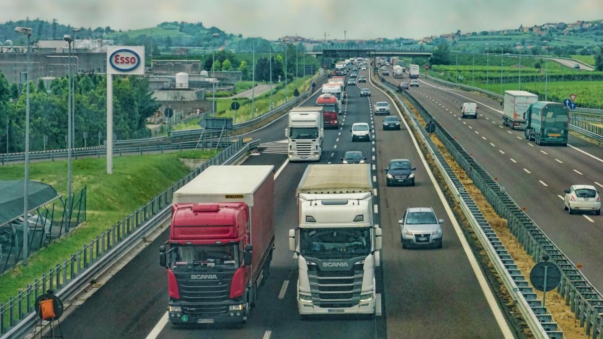 Atenție la plata rovinietei și TollRo: CNAIR anunță noi reguli de achitare începând cu 1 octombrie