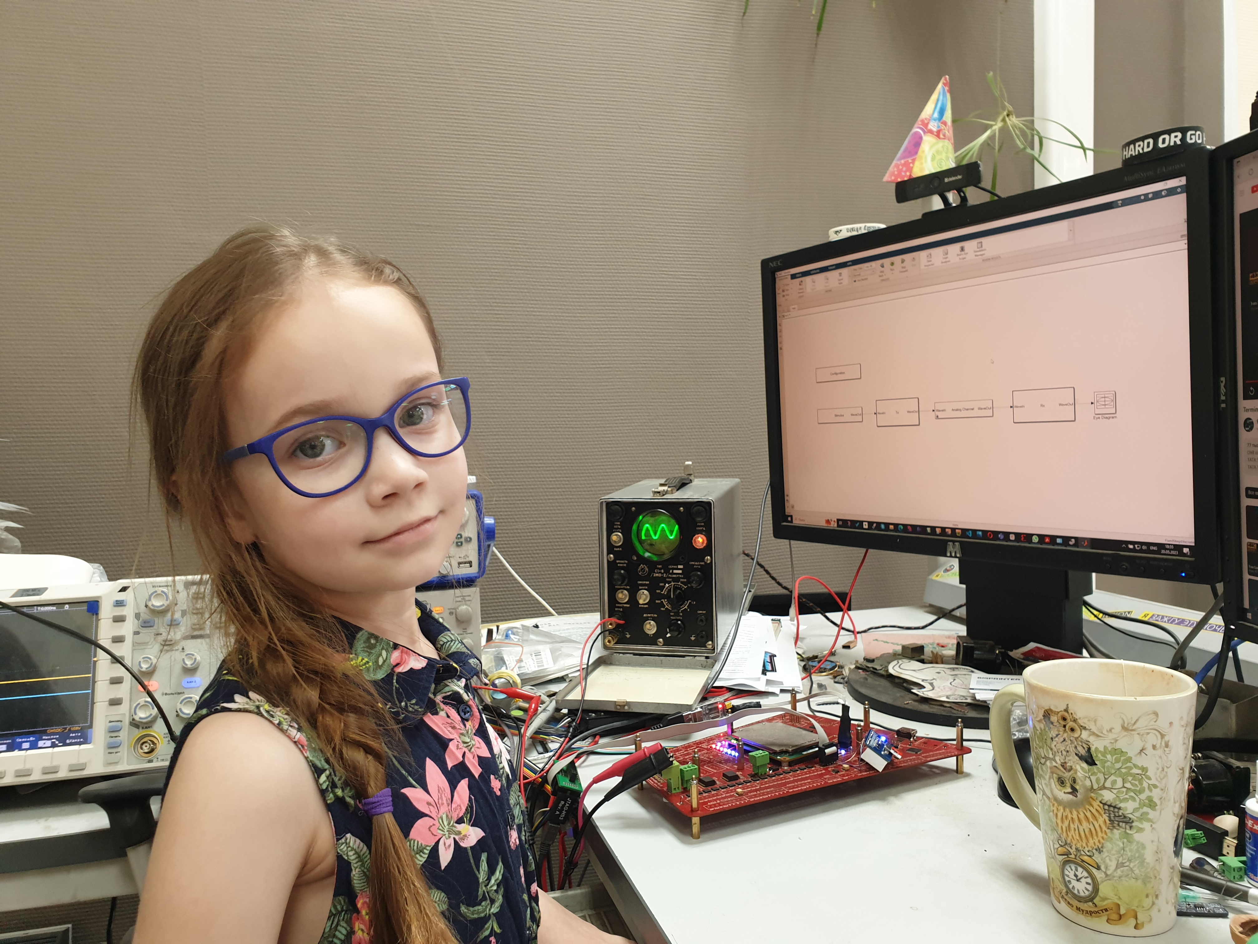 Metodă inovatoare de recuperare a aurului din calculatoarele vechi folosind proteine din zer