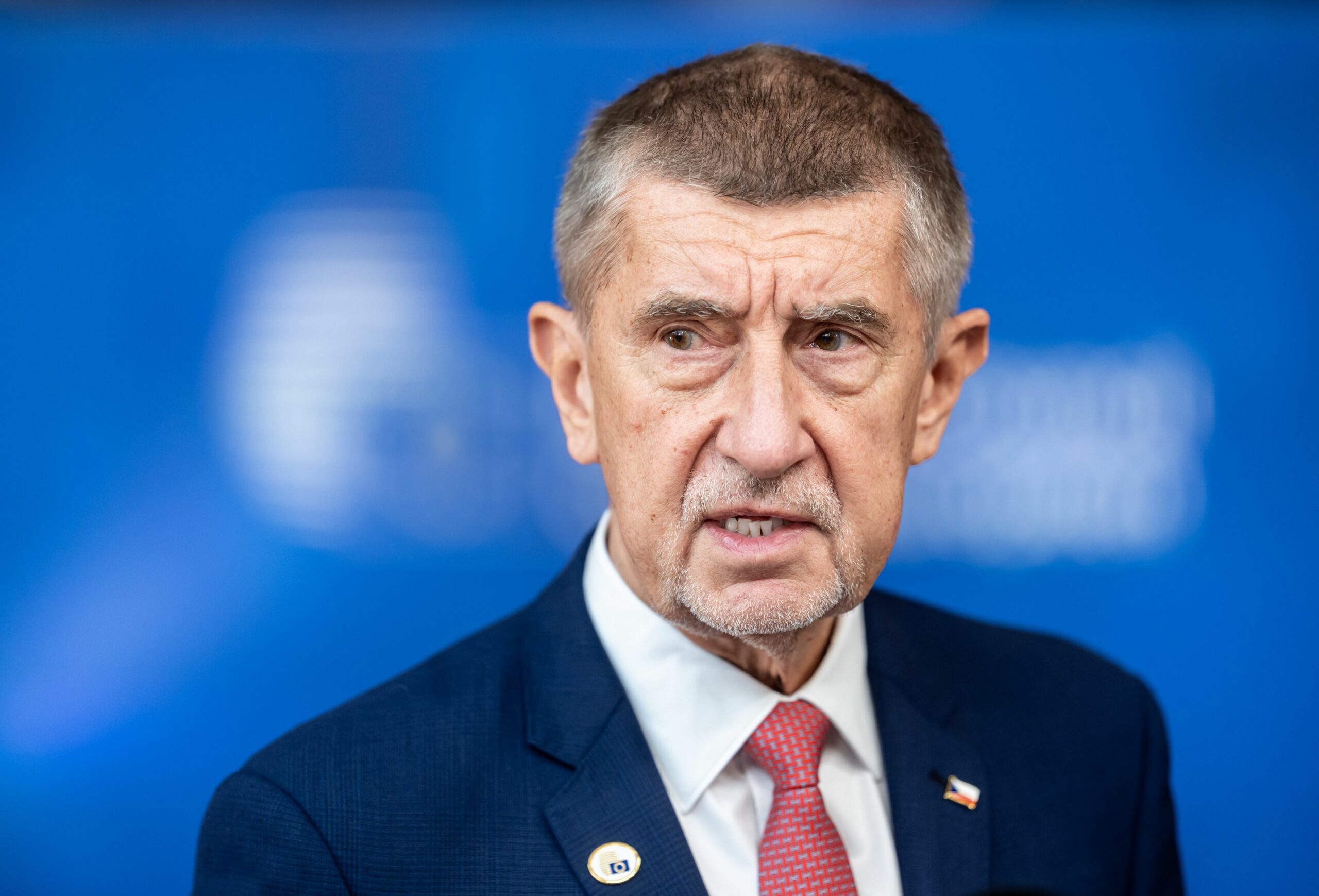 Guvernul lui Andrej Babiš rămâne la putere după ce Parlamentul Ceh a respins moțiunea de cenzură