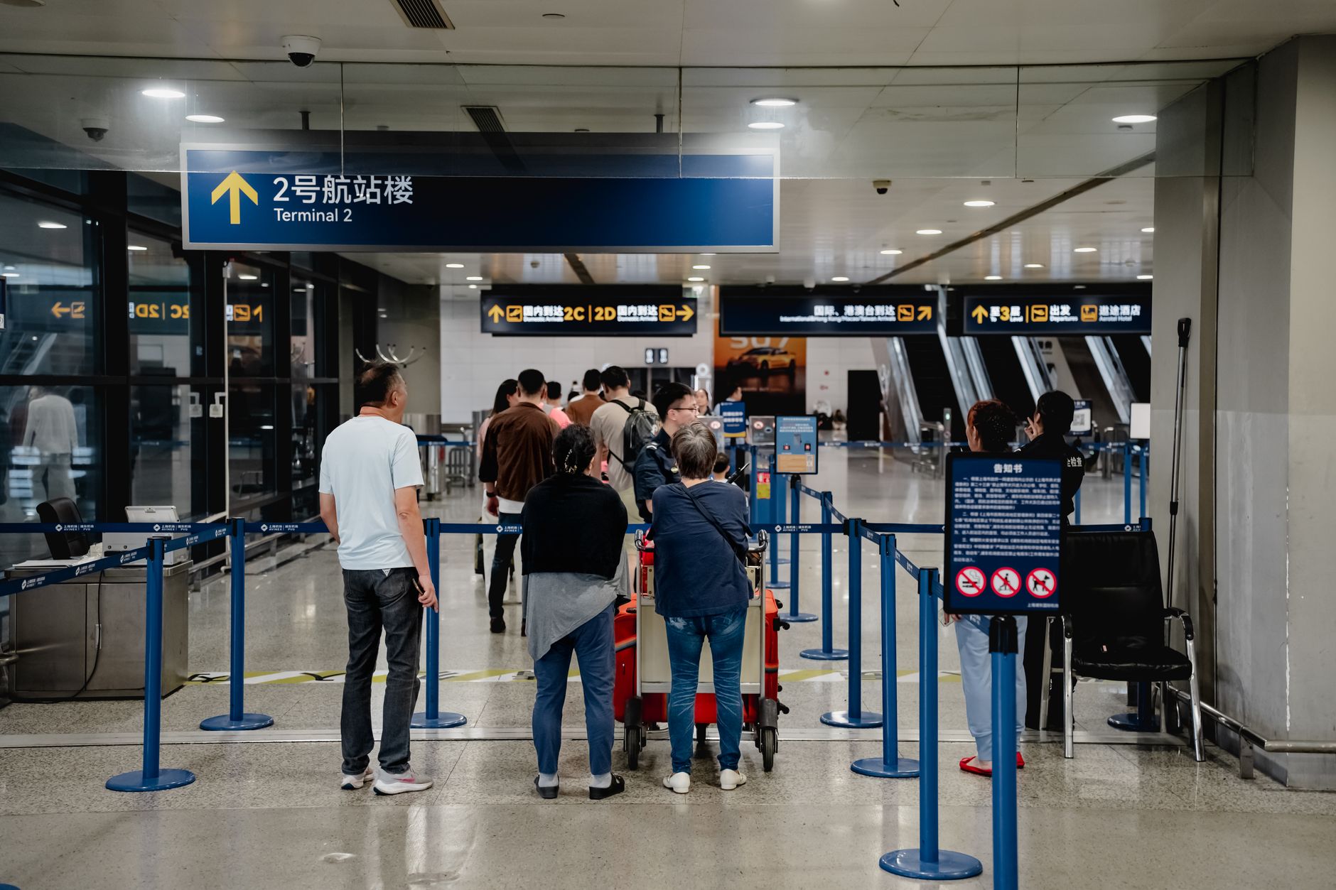 Alertă cu bombă la Aeroportul Internațional „Eugen Doga” din Chișinău. Terminalul a fost evacuat