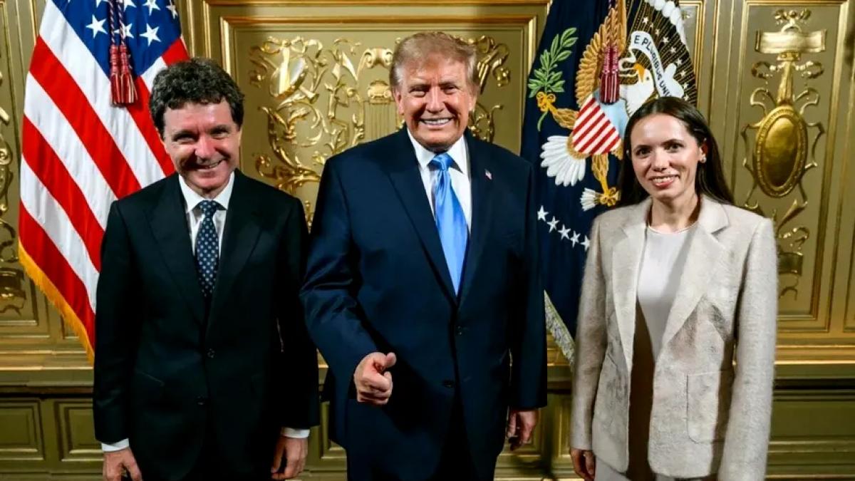Teorii bizare pe internet după fotografiile oficiale ale lui Donald Trump cu liderii mondiali