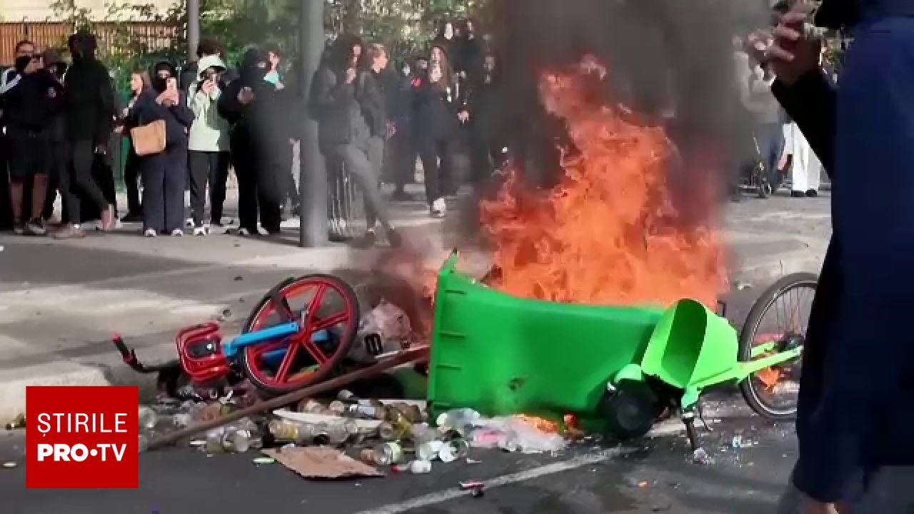 Manifestații violente în Franța: mii de arestări și sute de răniți în urma protestelor elevilor