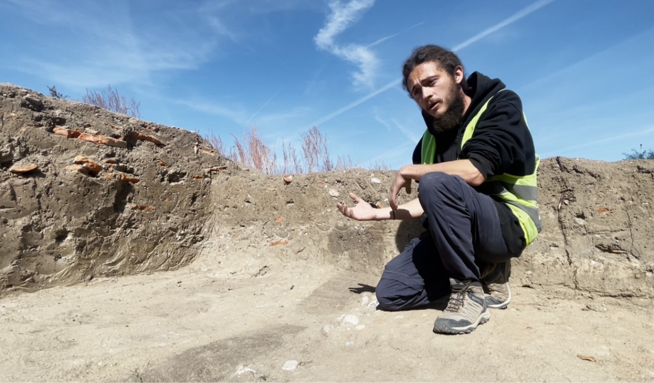 Descoperiri arheologice majore în Alba Iulia: statuetă a zeului medicinei și urme ale primilor coloniști romani