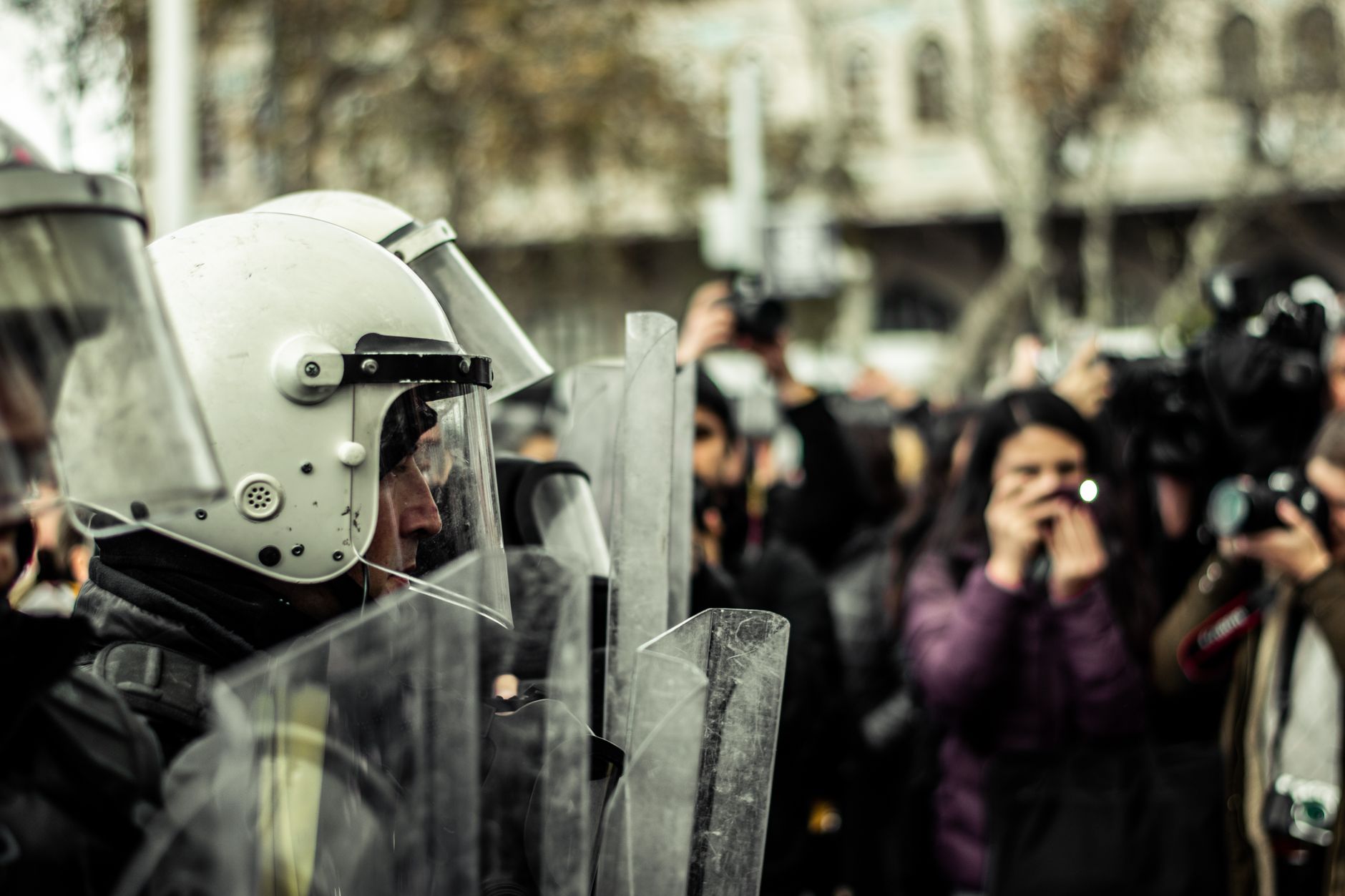 Zeci de amenzi și un reținut în București, după manifestațiile de susținere pentru Călin Georgescu