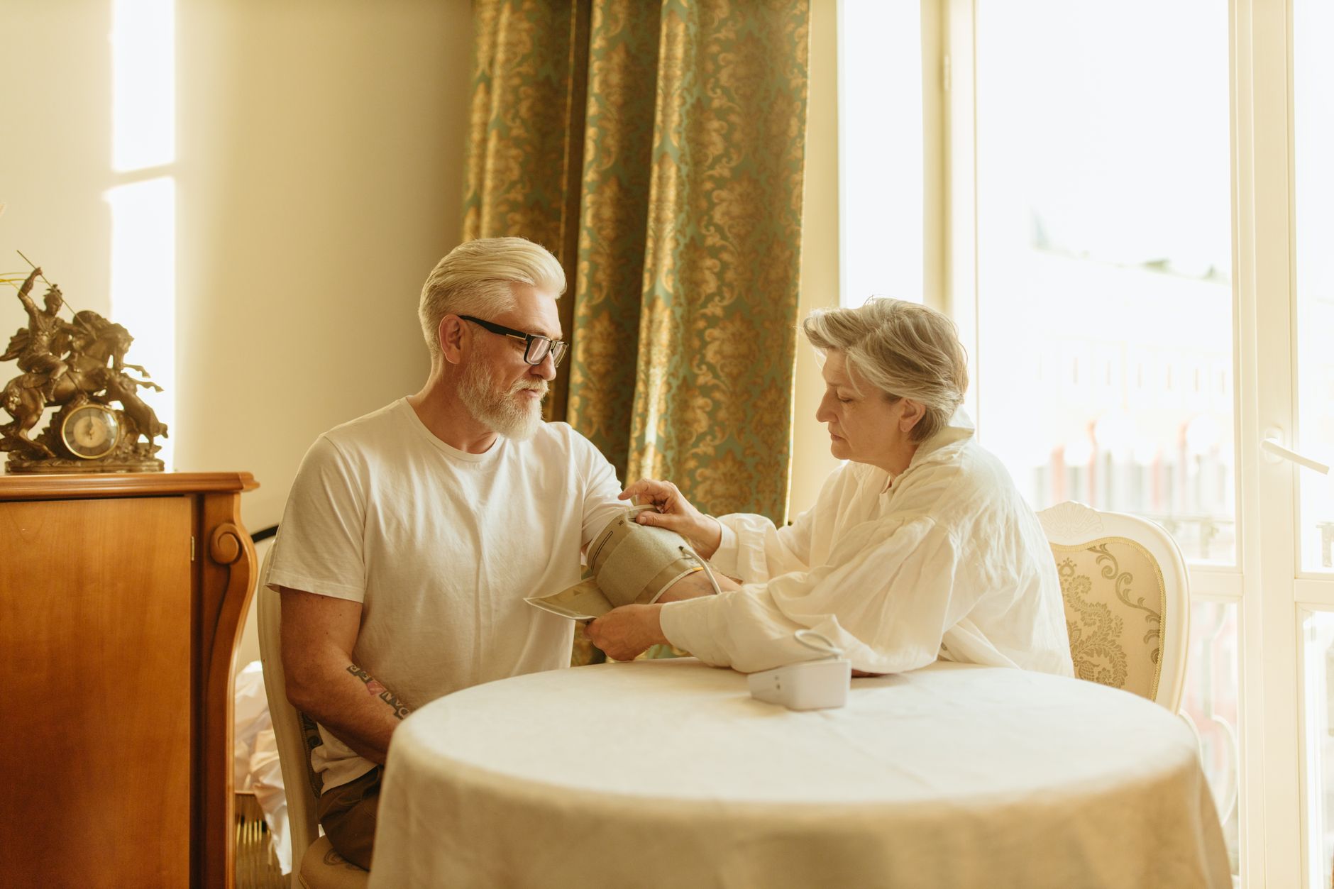Donald Trump promite plăți de 90 de dolari pentru peste 20 de milioane de seniori prin Medicare
