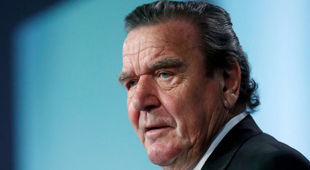 Fostul cancelar german Gerhard Schröder a intrat în consiliul de supraveghere al retailerului rus Hyperglobus