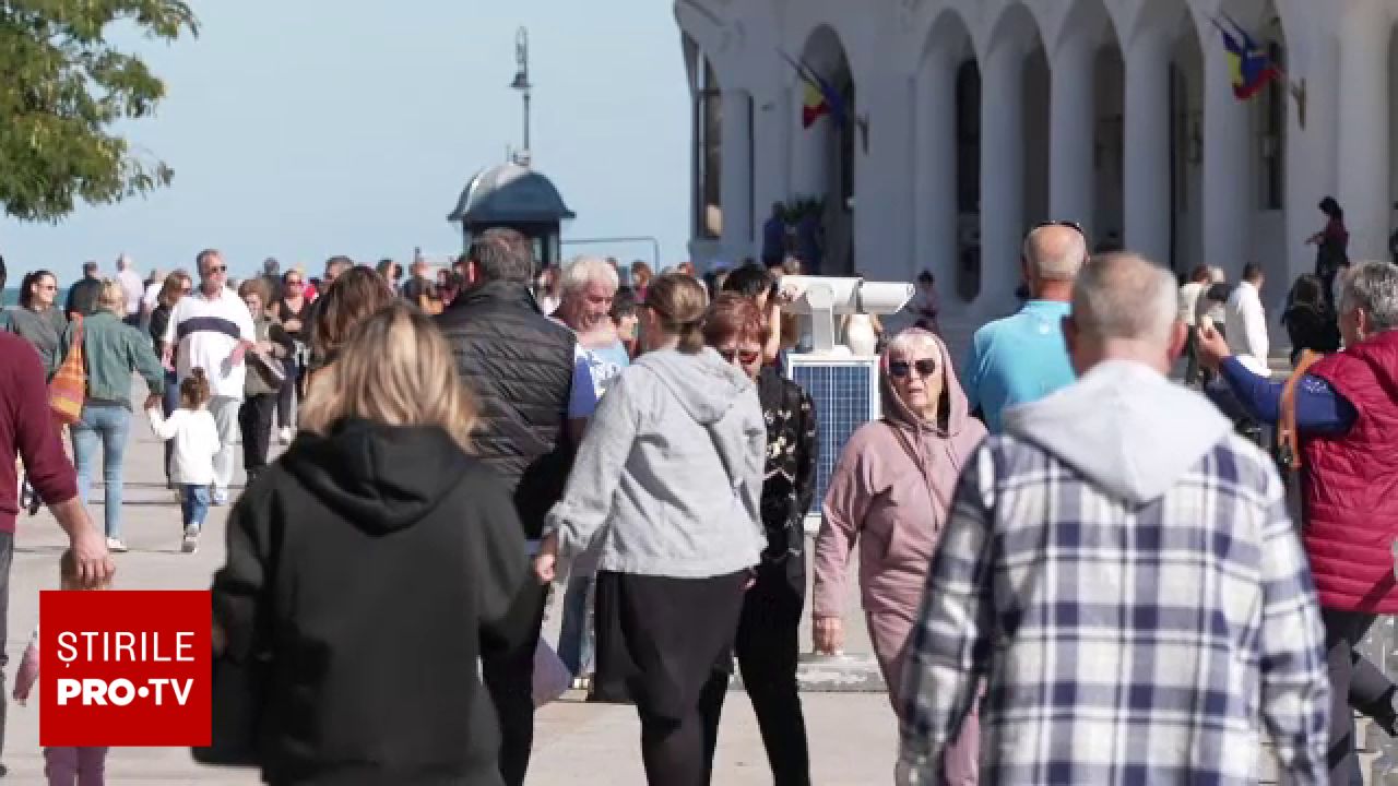 Litoralul românesc atrage turiști în primul weekend din octombrie datorită temperaturilor ridicate