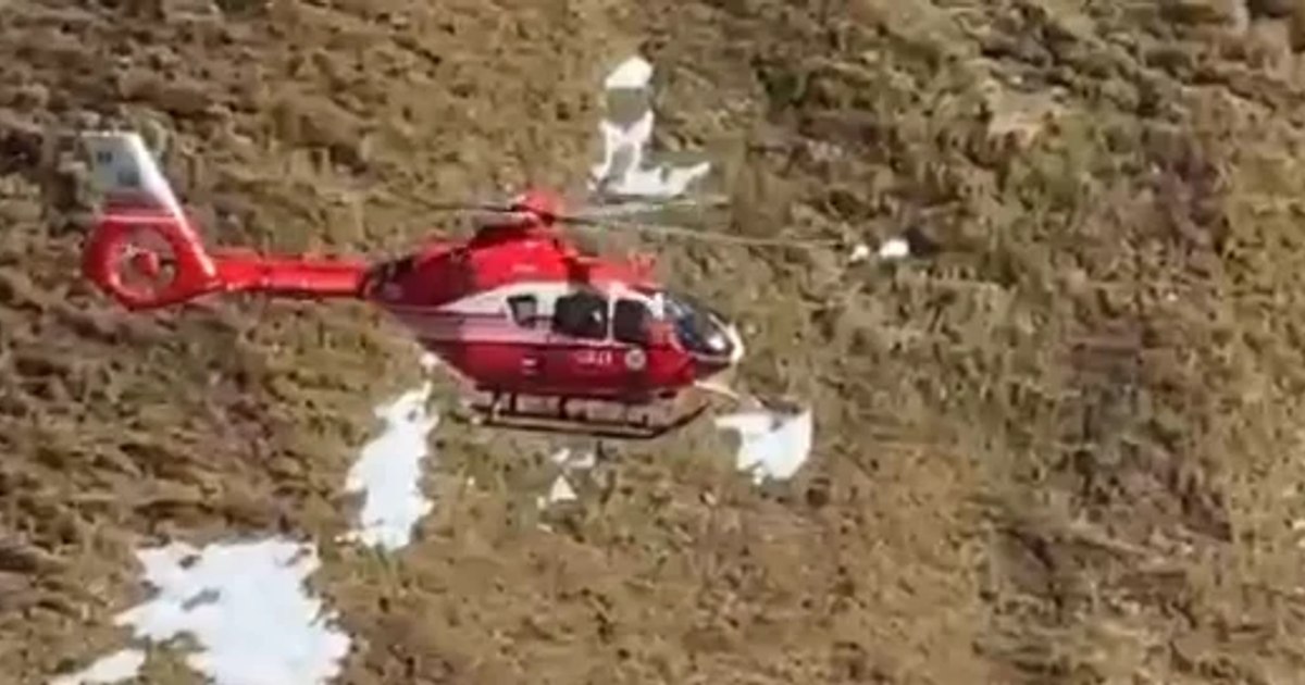 Un bărbat a căzut 40 de metri într-o prăpastie în Munții Făgăraș. Intervenție cu elicopterul SMURD