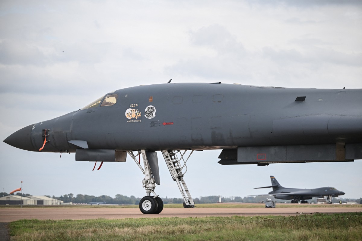 Statele Unite au retras bombardierele de la baza aeriană RAF Fairford din Anglia