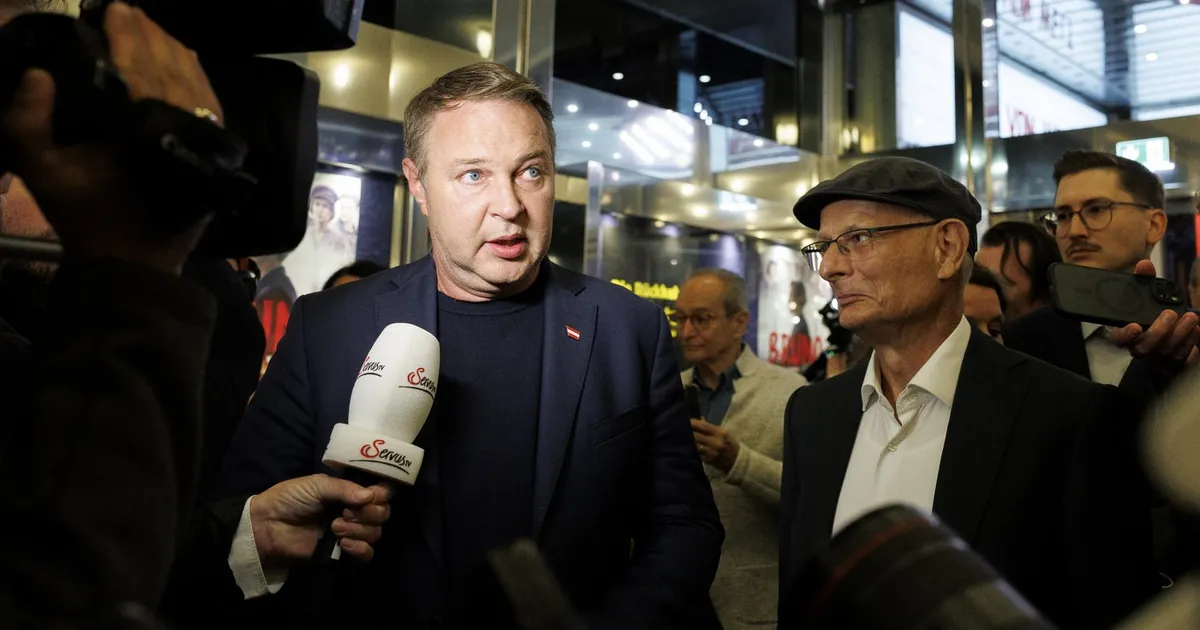 Andreas Babler renunță la funcția de vicecancelar al Austriei și la șefia social-democraților