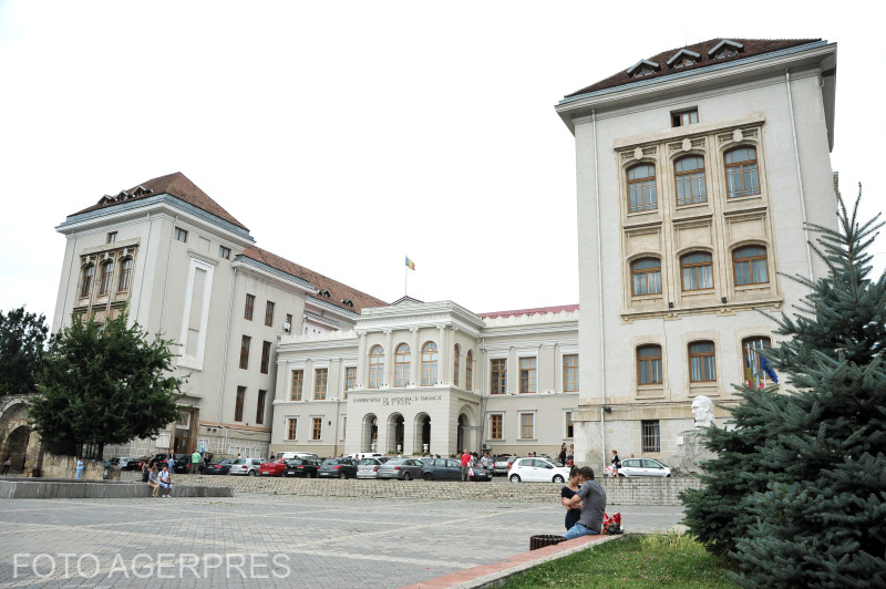 Universitatea de Medicină și Farmacie „Carol Davila” din București începe noul an universitar